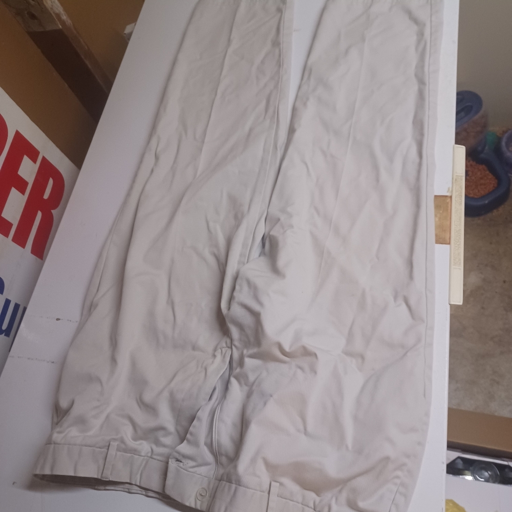 IZOD pants